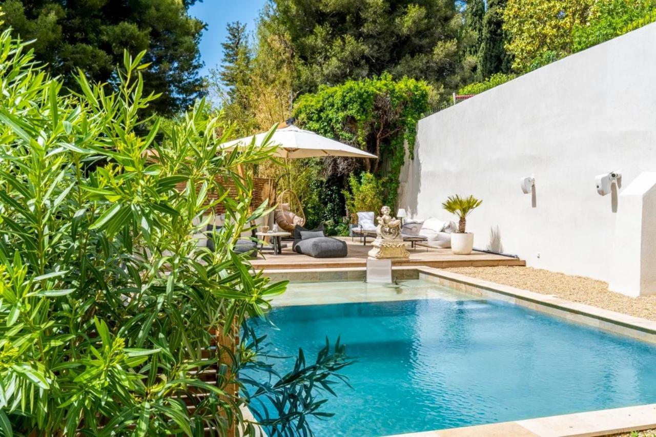 La Cezanne Bed & Breakfast *
